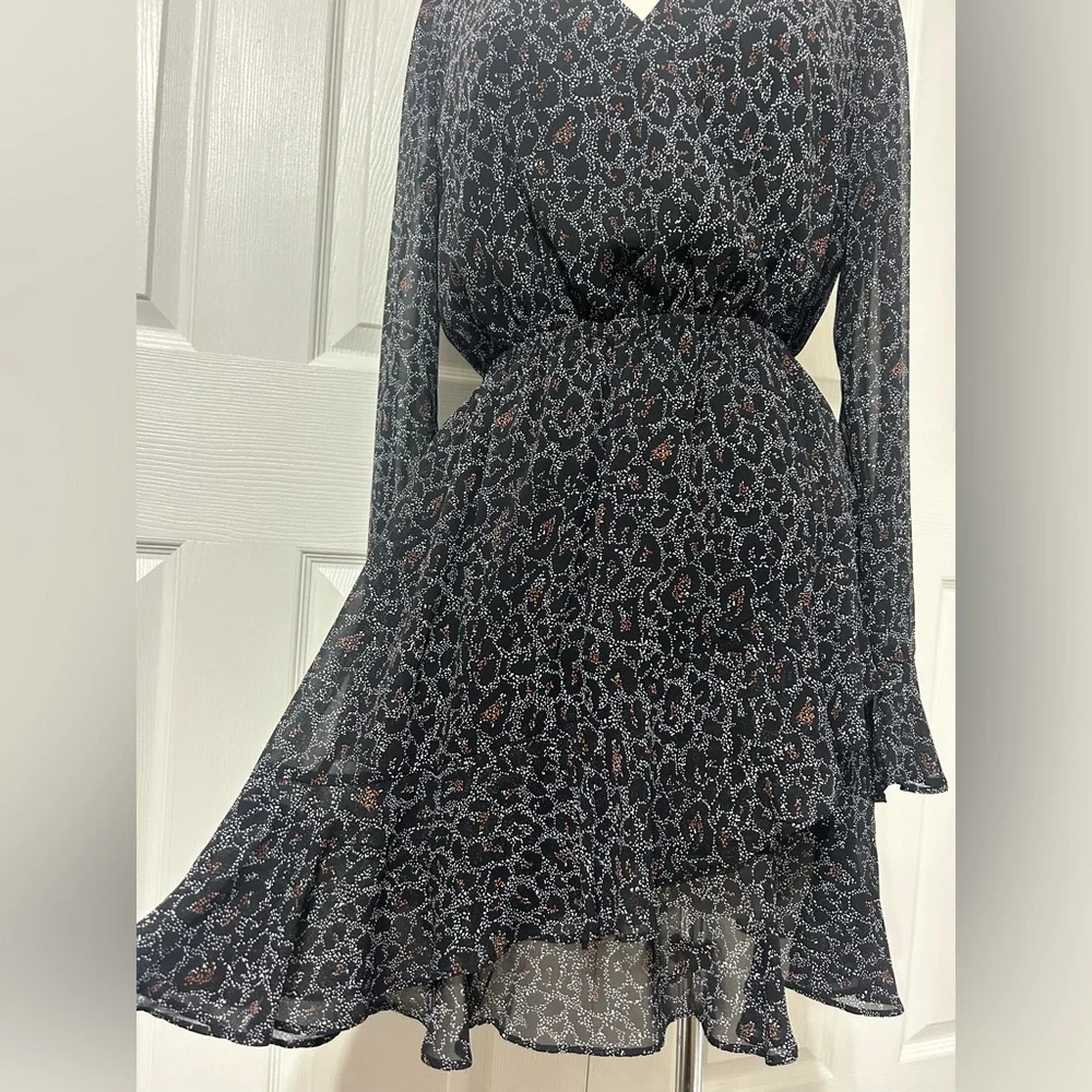 Cupcakes and Cashmere Amity Speckled Leopard Dress Ruffle Hem Long Sleeve Size S - Picture 4 of 6